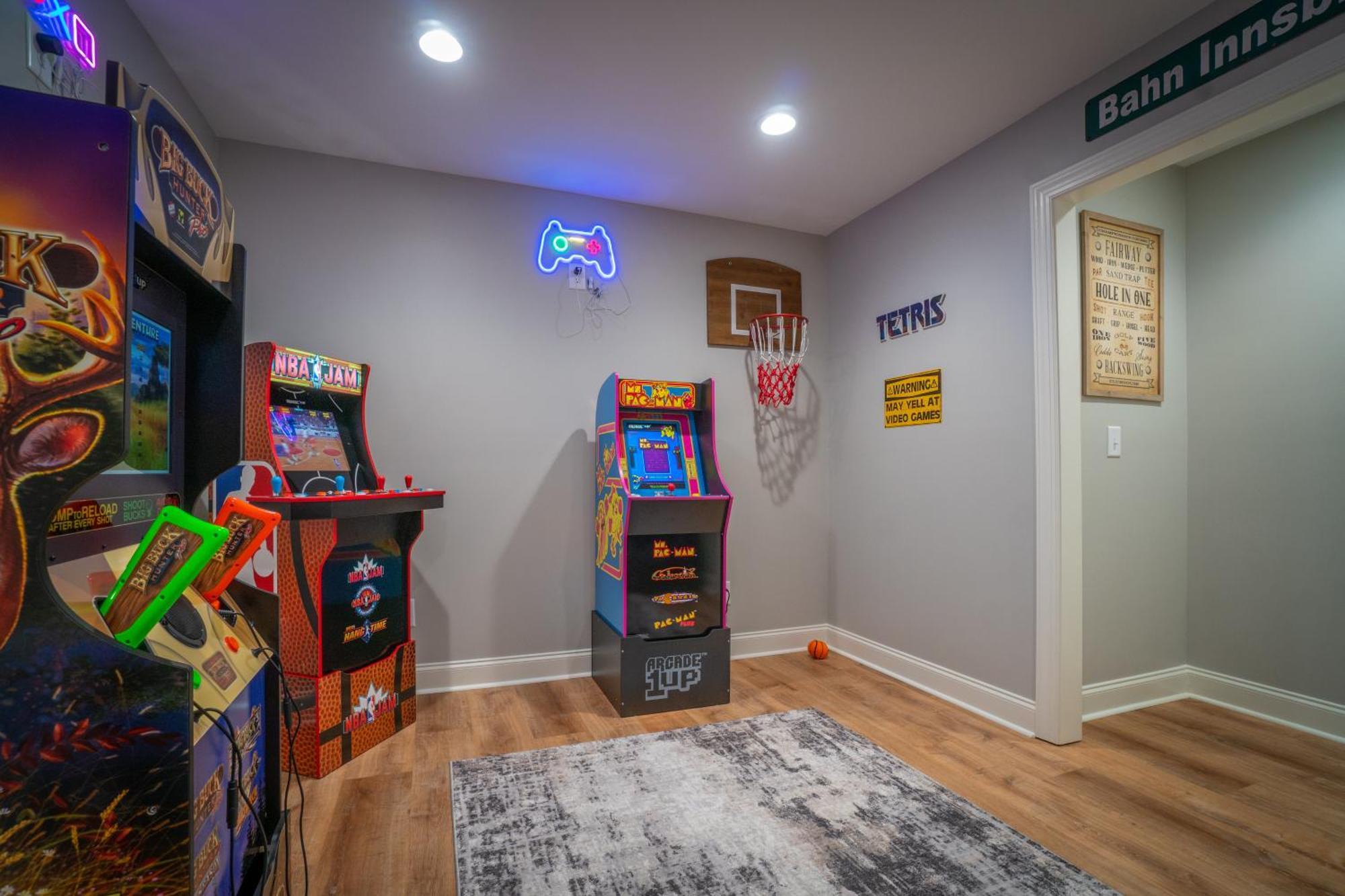 Par-Tee Haus I- Game Room & Hot Tub-Walk To Helen Buitenkant foto